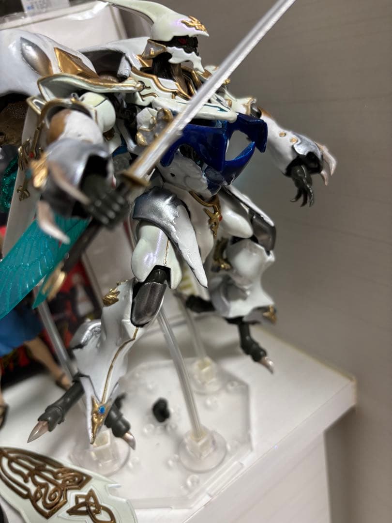 ロボットフィギュア ホワイト ゴールド Amazon.co.jp: HIGH GODO Hero Mech ビルディングブロックセット 大人