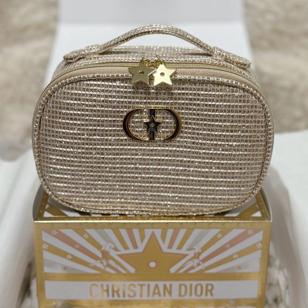 新品未使用】dior ポーチ ディオール ホリデーコフレ限定 2025 - メルカリ