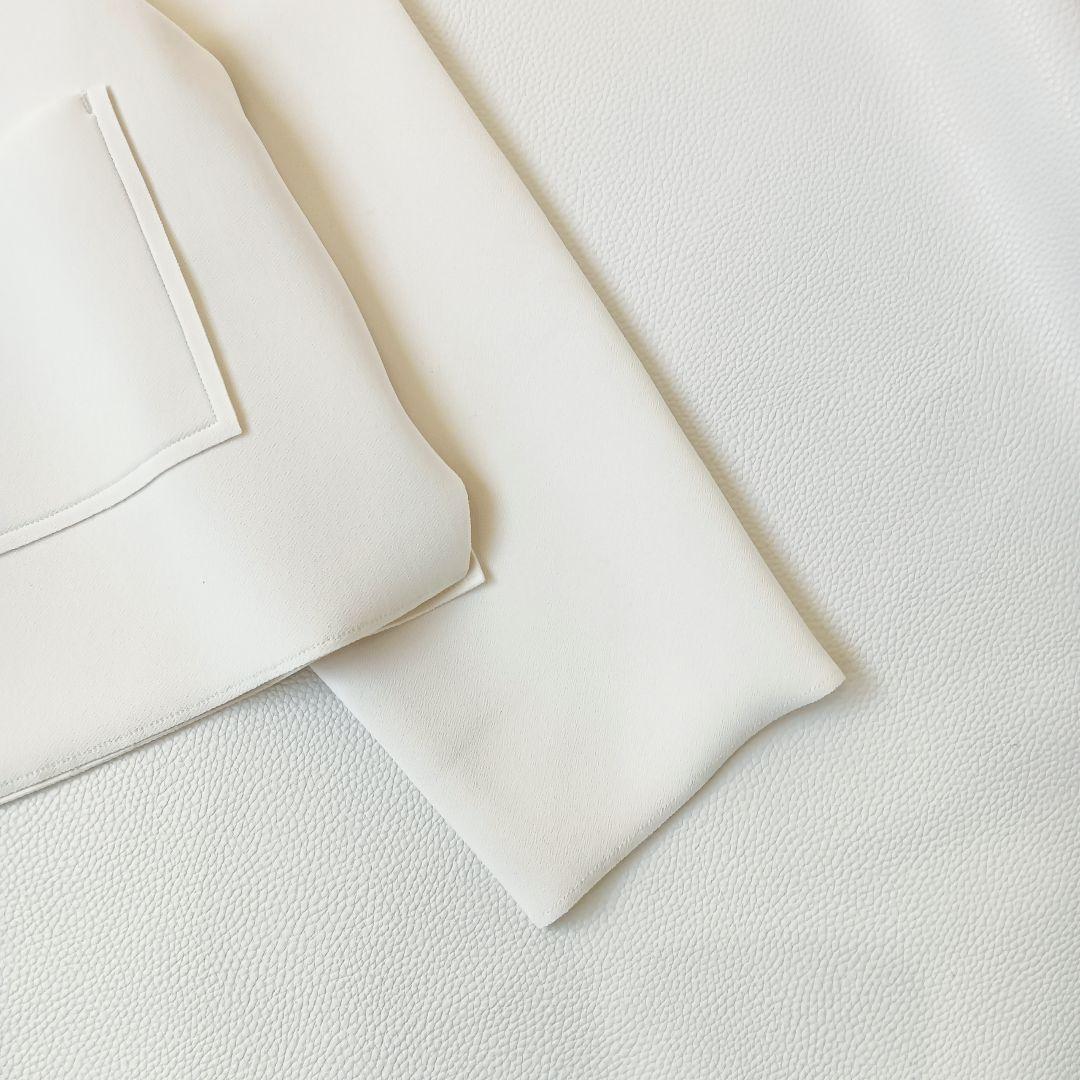 ほぼ未使用✨《ヨンファ》25年発売 クーコーVネックルーズカーディガン 洗濯可