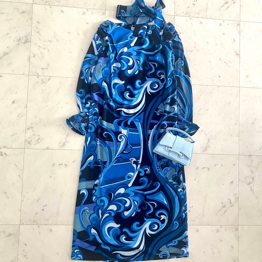 美品 エミリオプッチ 2WAYロゴ入りプッチ総柄ワンピース リボンベルト