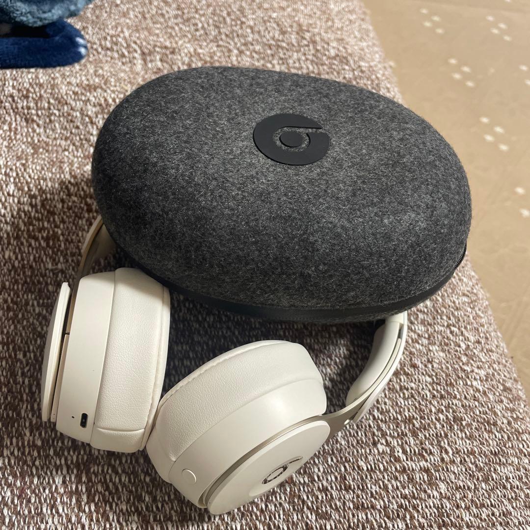 Beats solo pro ワイヤレスヘッドホン ケース付き L10860346