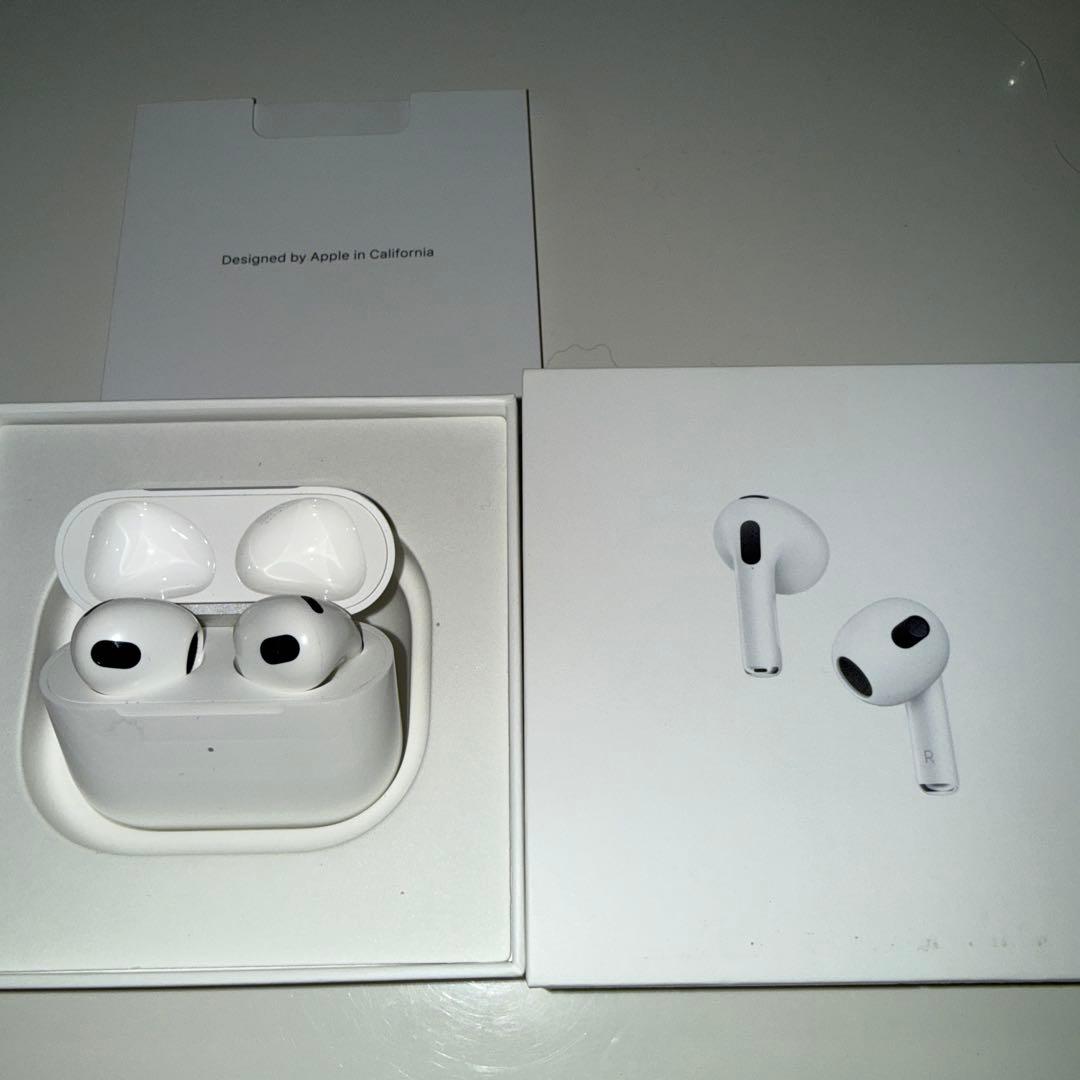 ジャンク品 Apple AirPods (第3世代) 本体 - メルカリ