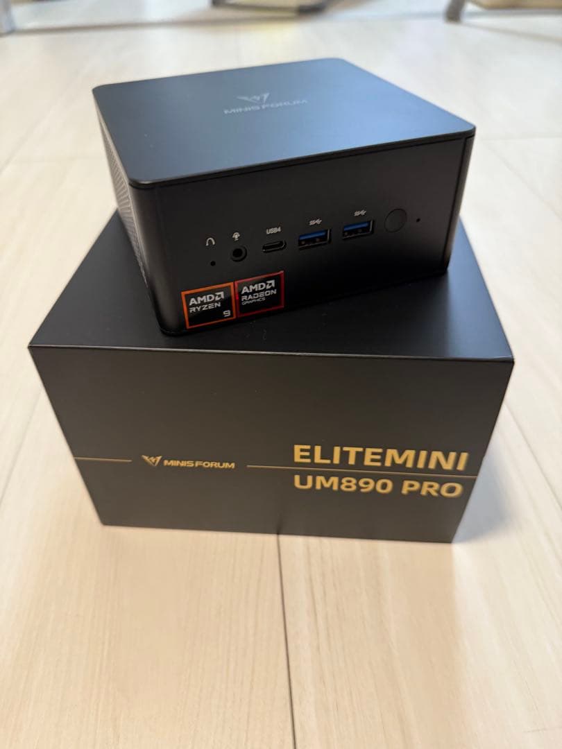 MINISFORUM ELITEMINI UM890 PRO(ほぼ新品) MINISFORUM UM890 Pro Mini PC Ryzen 9 8945HS (up to 5.2GHz) Desktop