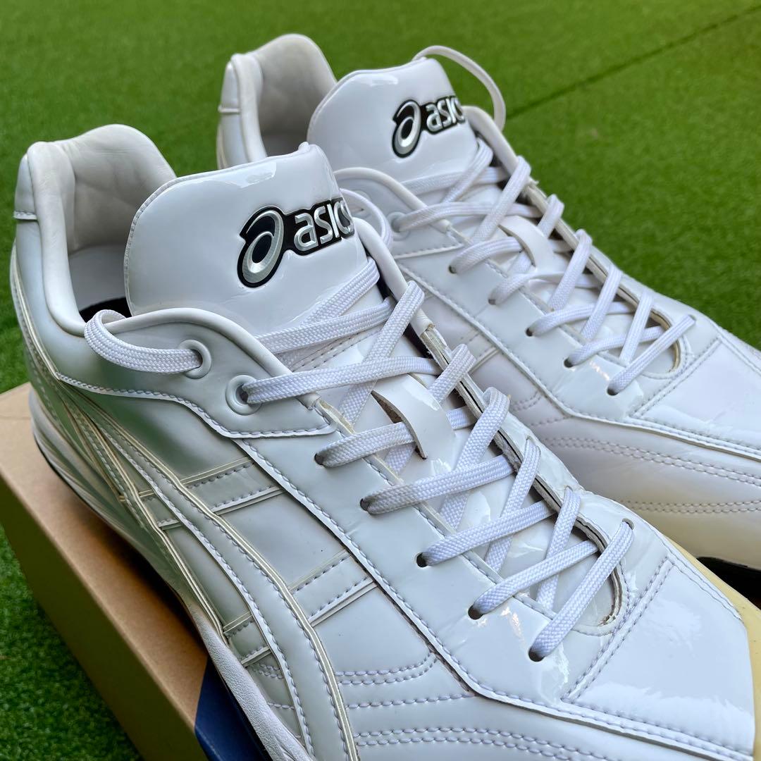 asics オーダースパイク白 (投手用)30.5cm (未使用インソール付き)