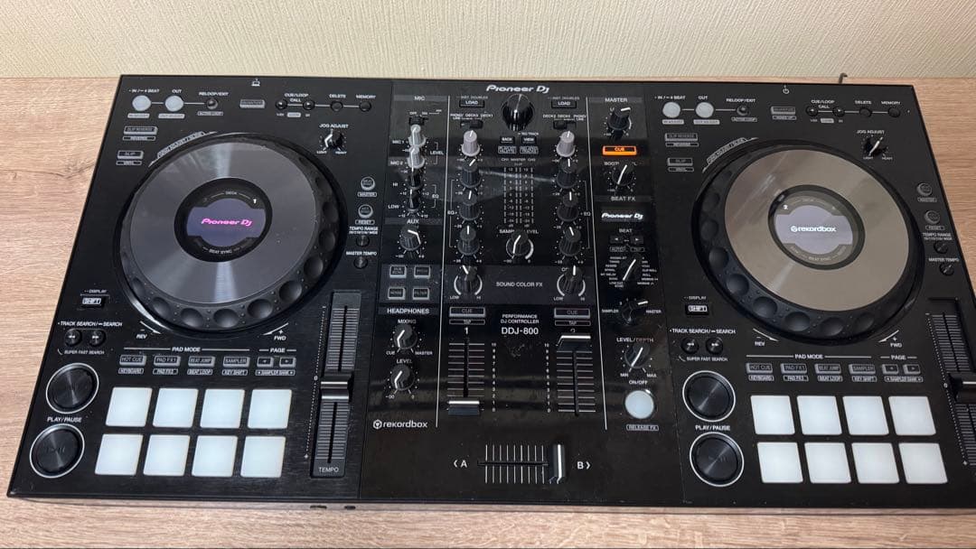 DJ機材 DDJ-800 DDJ-800 (archived) 2-channel performance DJ controller for