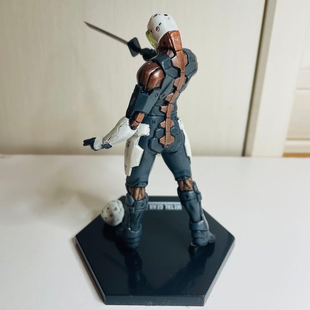 メタルギアソリッド2 フィギュアコレクション 2点セット【匿名配送】即