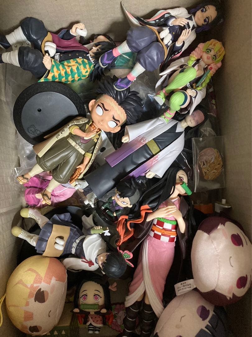 鬼滅の刃 大量 引退品 フィギュア グッズ まとめ売り 少年 ぬいぐるみ 鬼滅の刃 大量 引退品 フィギュア グッズ まとめ売り 少年 ぬいぐるみ