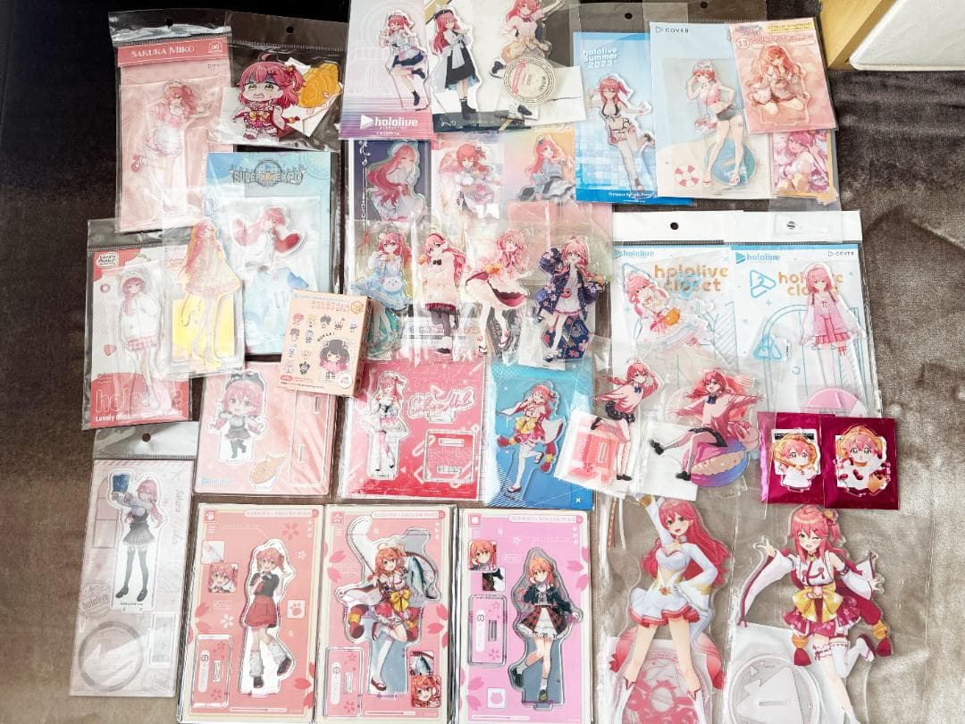 ホロライブ　さくらみこ　100点以上まとめ売り ホロライブ さくらみこ 100点以上まとめ売り さくらみこ 活動5周年記念