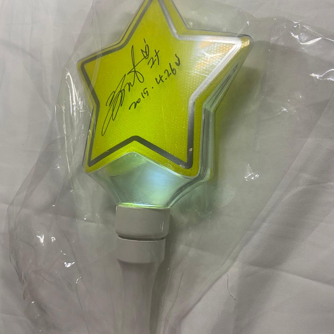 少女時代 ユナ 直筆サイン入りペンライト - メルカリ