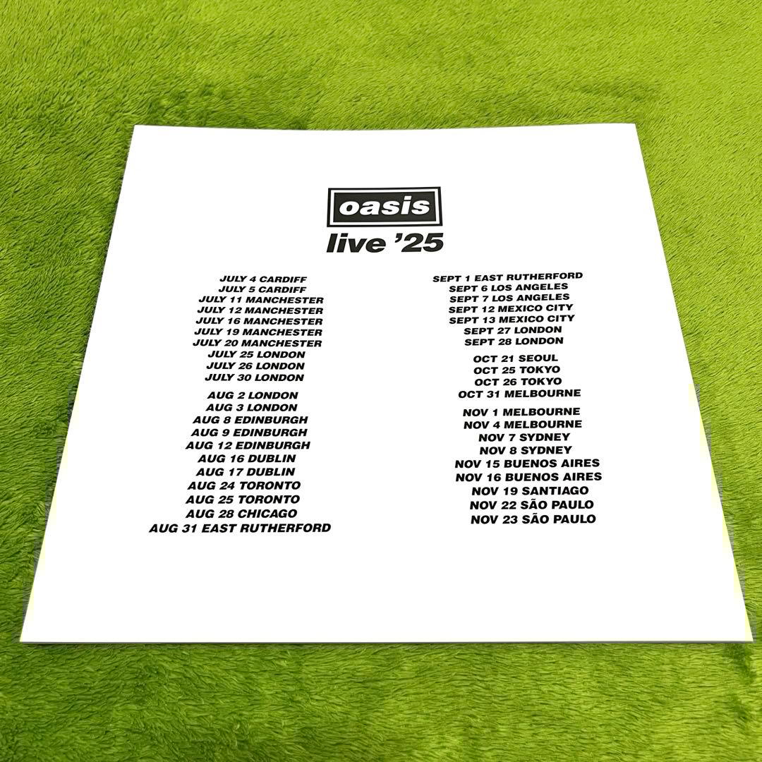 未読品】oasis live'25 公式パンフレット - メルカリ