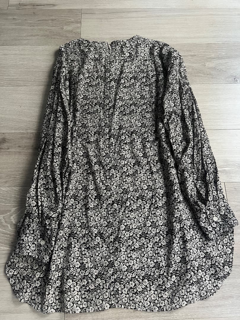 美品】オールドマンズテーラー ワイルドベリー 長袖ブラウス ノー