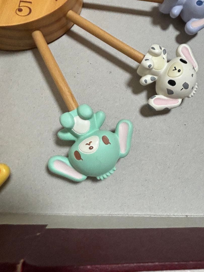 シュガーバニーズ 壁掛け時計 - メルカリ