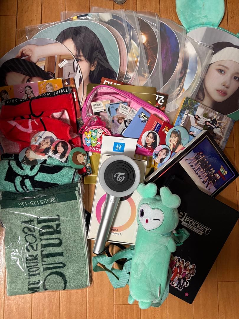 TWICE グッズ まとめ売り ⚠️バラ売り不可⚠️ - メルカリ
