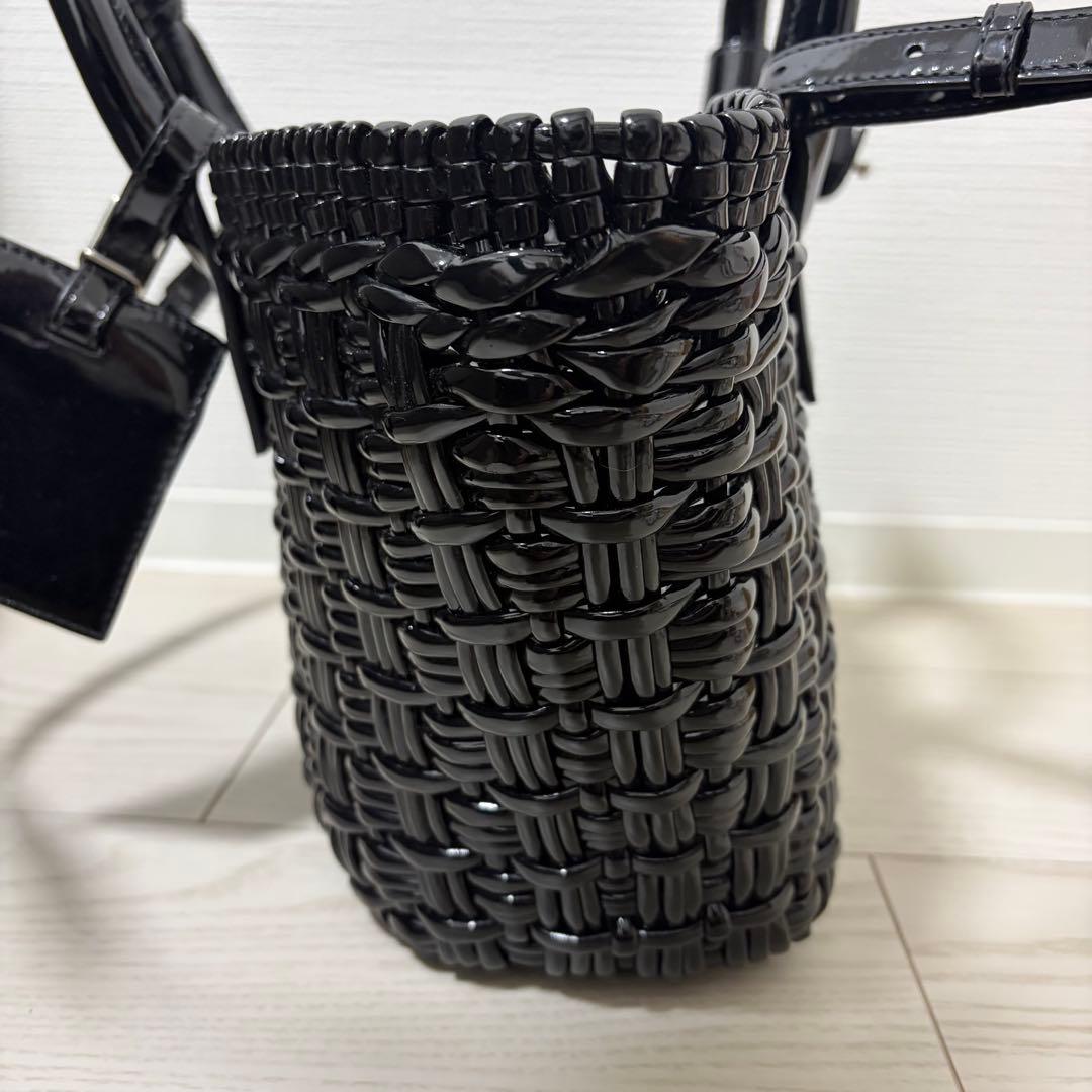 ✨超美品✨BALENCIAGA ビストロXS 2wayカゴバッグ エナメル 黒 - メルカリ