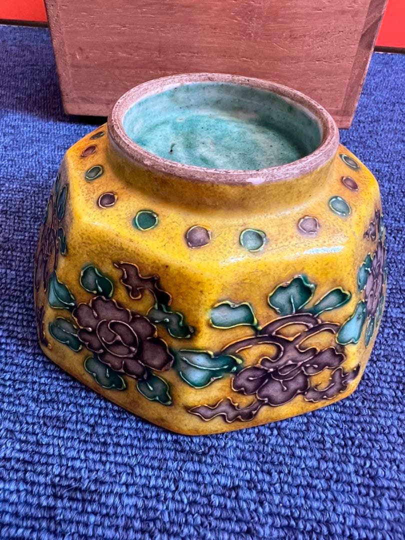 927 中国 骨董 粉彩花唐草文八方鉢 時代物