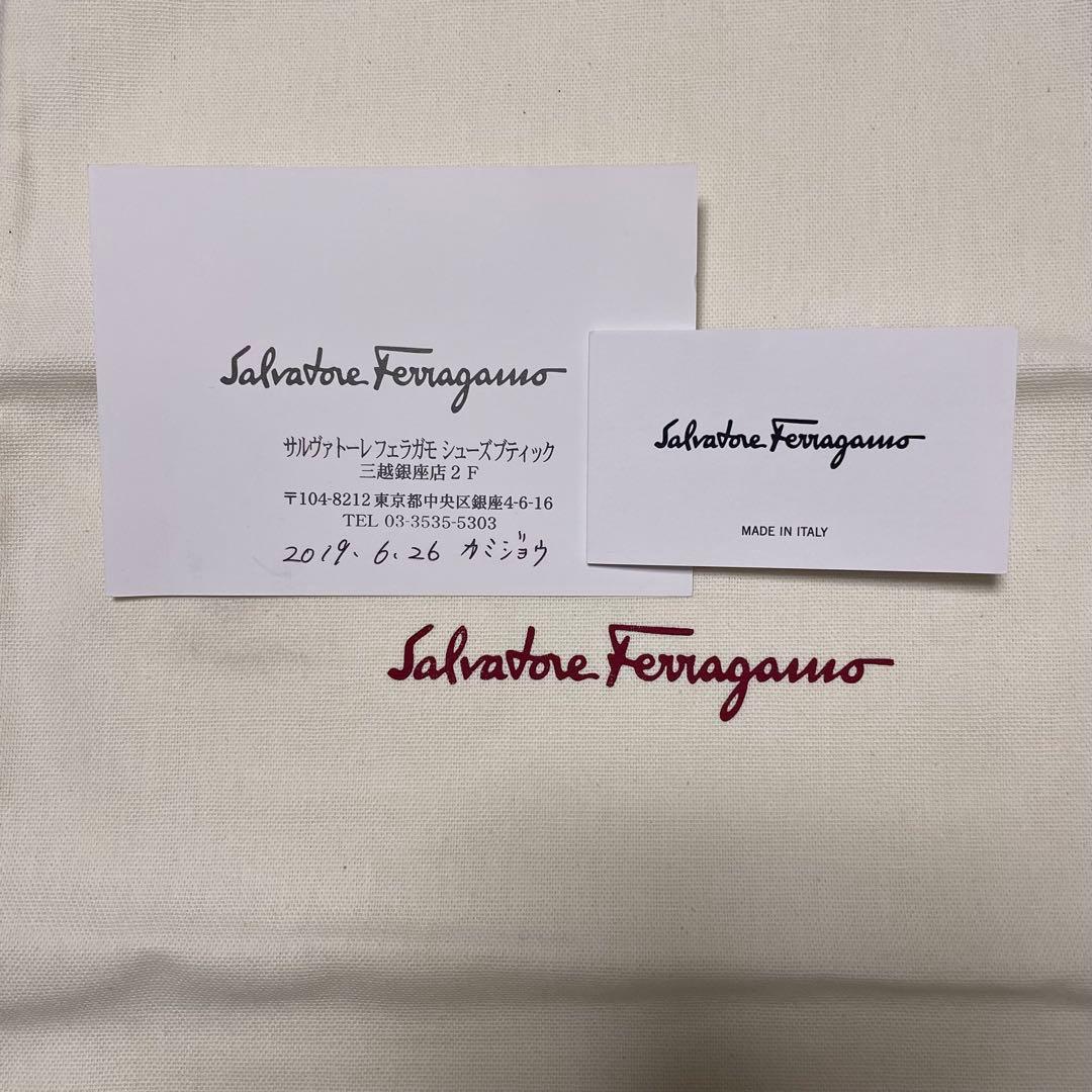 t*u様 【美品】フェラガモ ヴァリナ 23.5cm