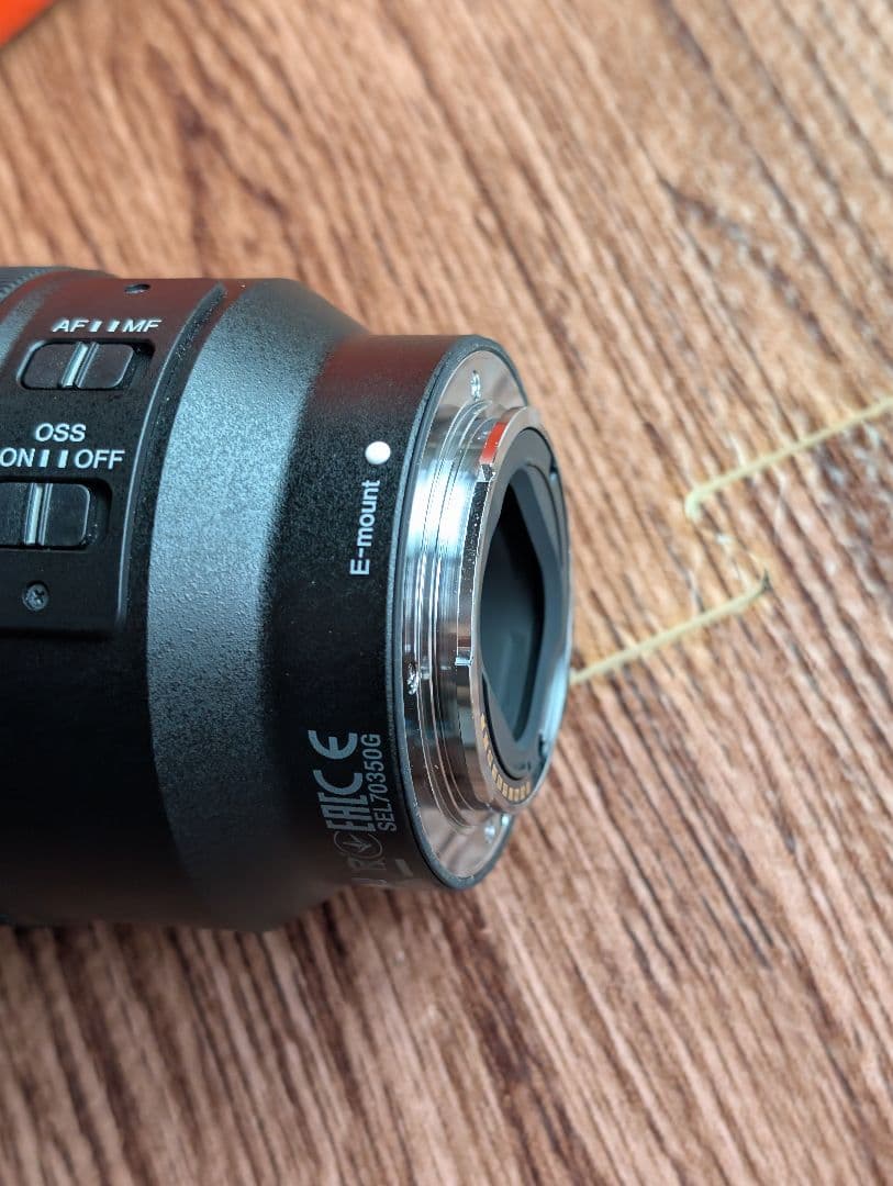 SONY E 70-350mm F4.5-6.3 ズームレンズ