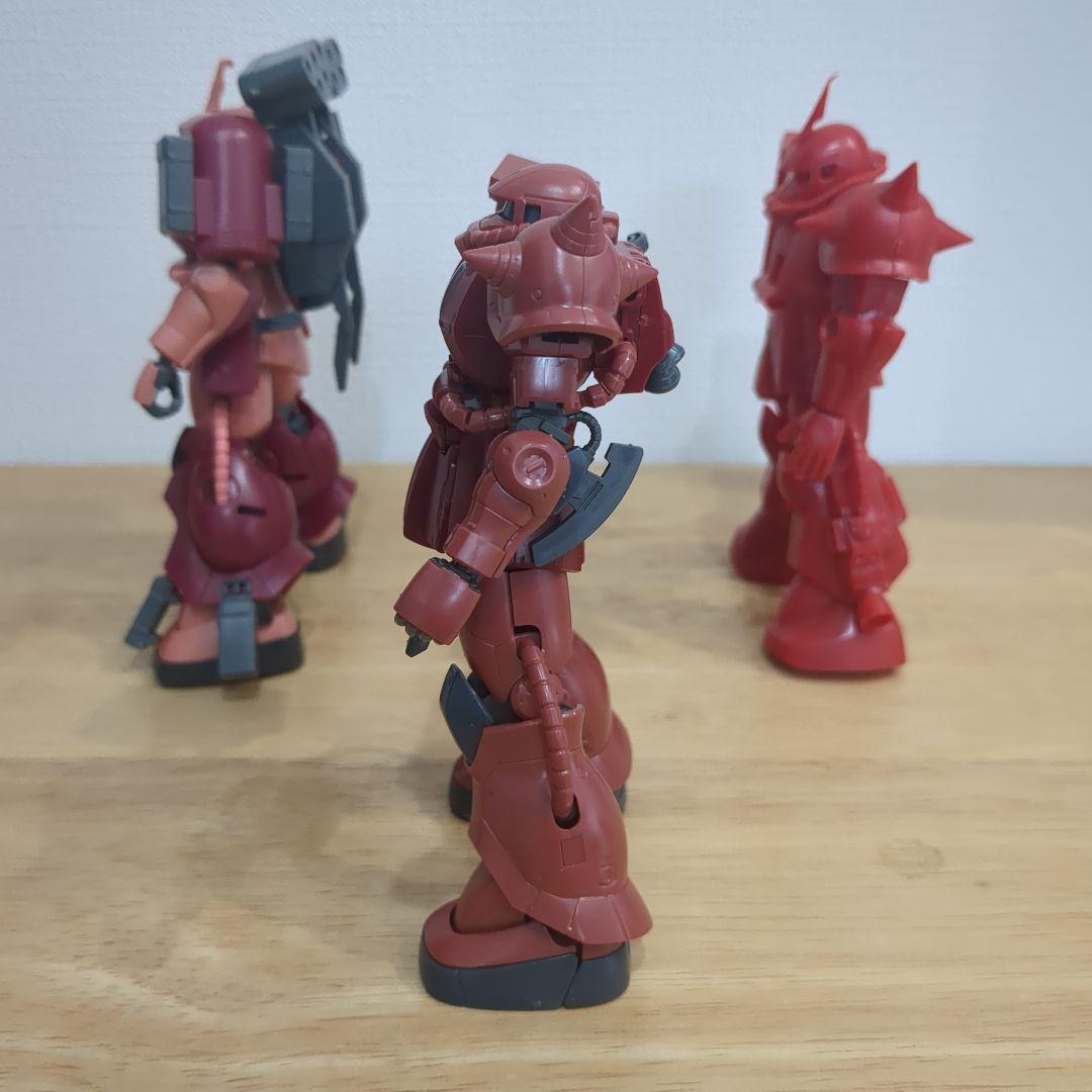 ジャンク】HG ザク 2体＋旧キットザクセット - メルカリ