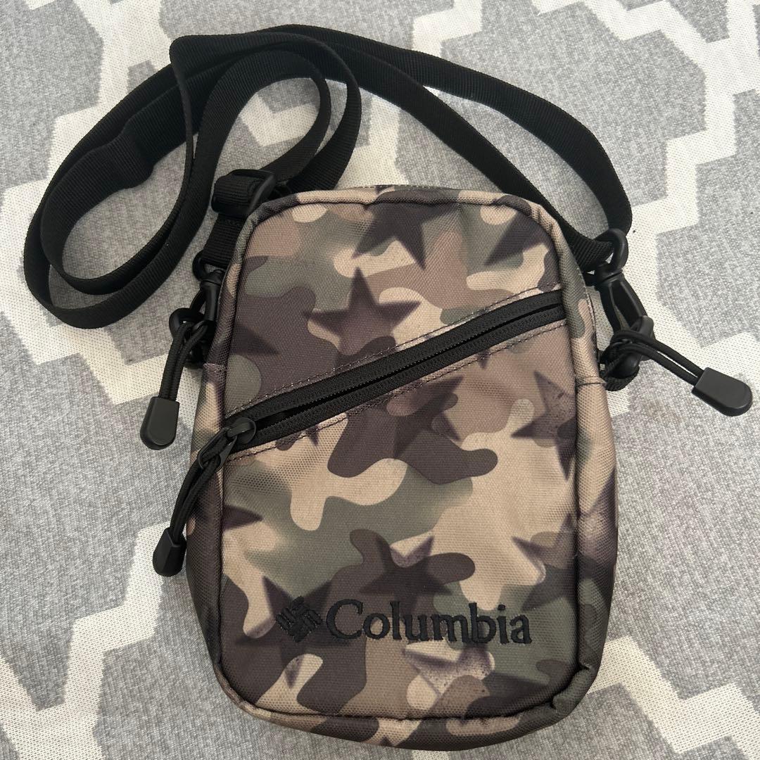 コロンビア 迷彩柄(星) ショルダーバック - メルカリ