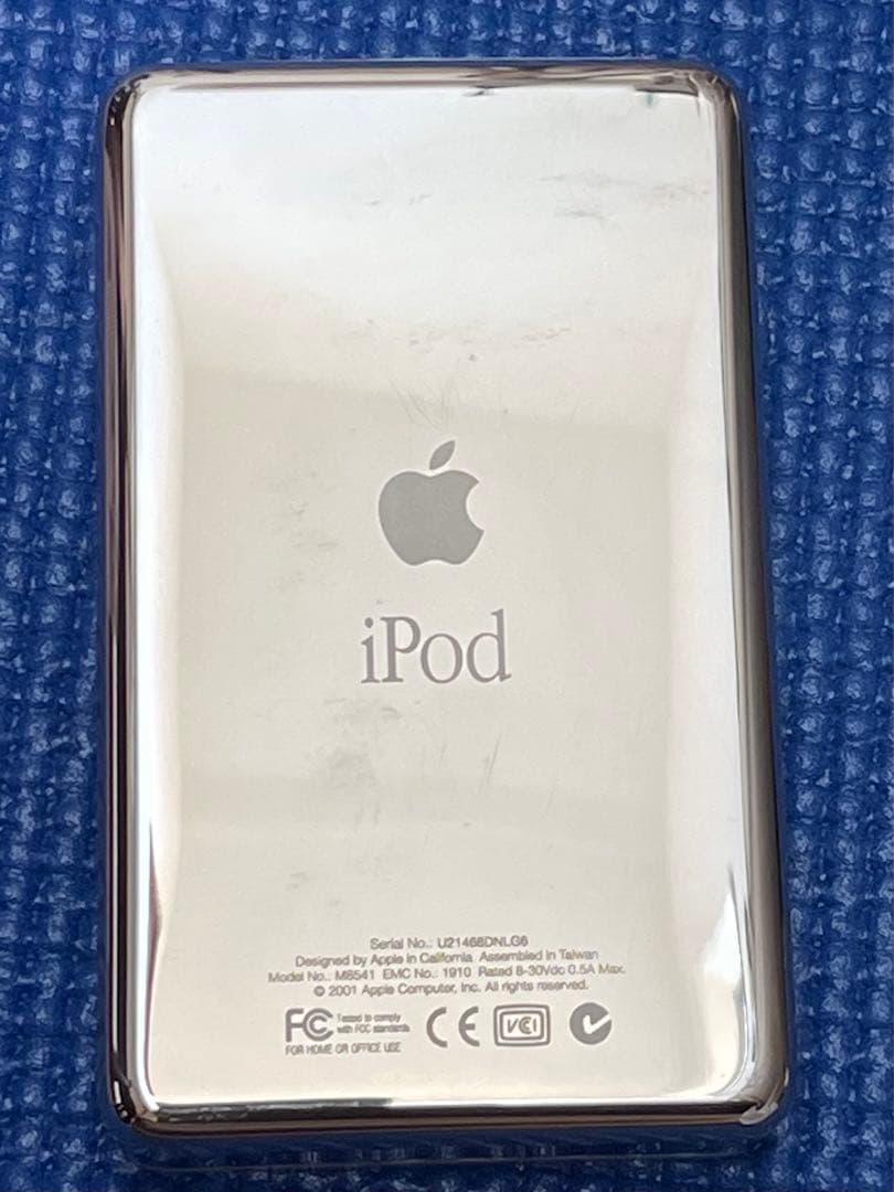 初代iPod 5G（M8513J/A） 動作品 - メルカリ
