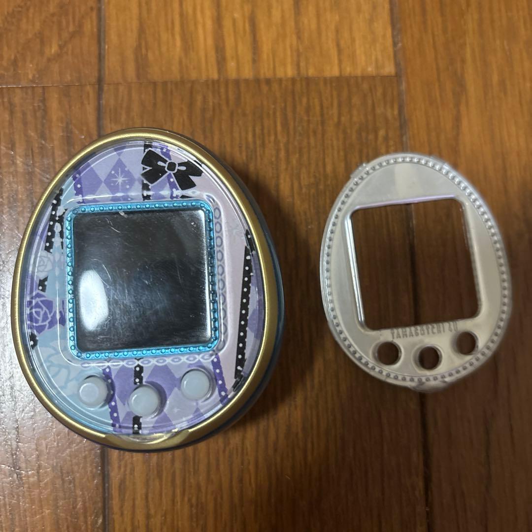 たまごっち　4U ブルー　クラシックローズカバー Amazon.co.jp: TAMAGOTCHI 4U Cover クラシックローズスタイル