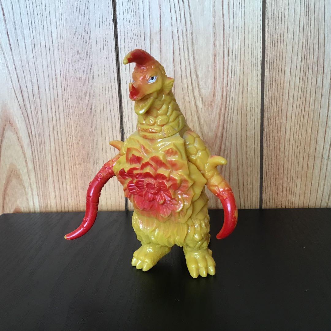 ウルトラマンシリーズ 怪獣フィギュア 5体セット - メルカリ