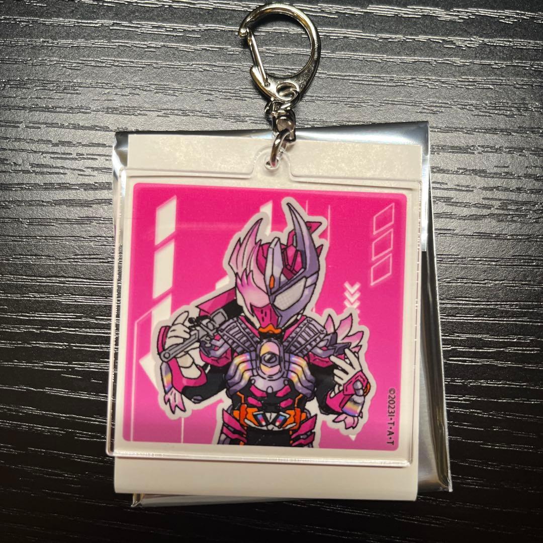 未使用 仮面ライダーガッチャード アクリルキーホルダー グラフアート
