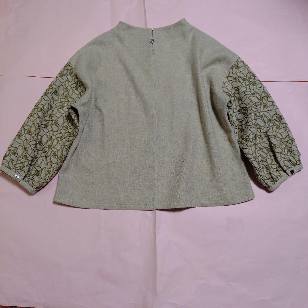 群言堂リネンウール刺繍袖プルオーバー