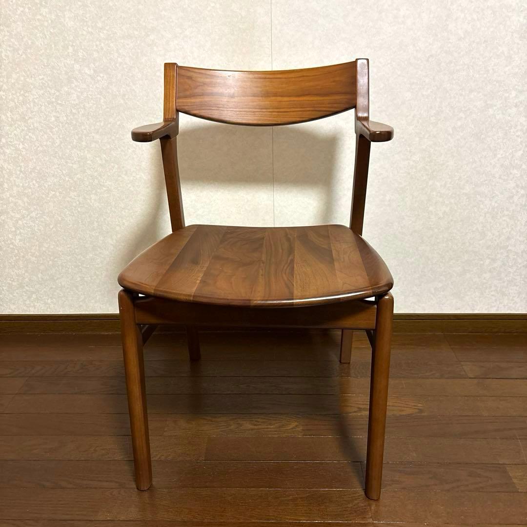 美品】ダイニングチェア ハーフアームチェア ウォールナットカラー
