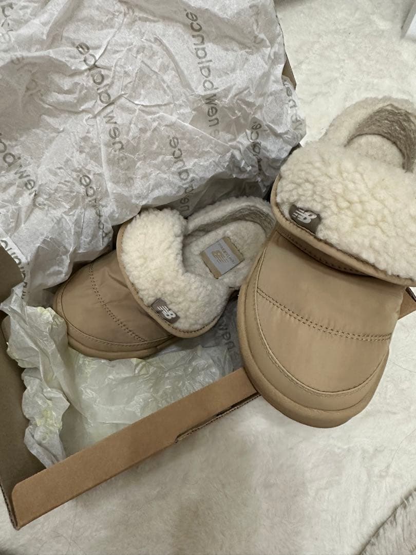 NEW BALANCE ニューバランス　スリッパ　クロックス　ふわふわ靴 New Balance（ニューバランス） ミュール スリッポン SD3405BR2