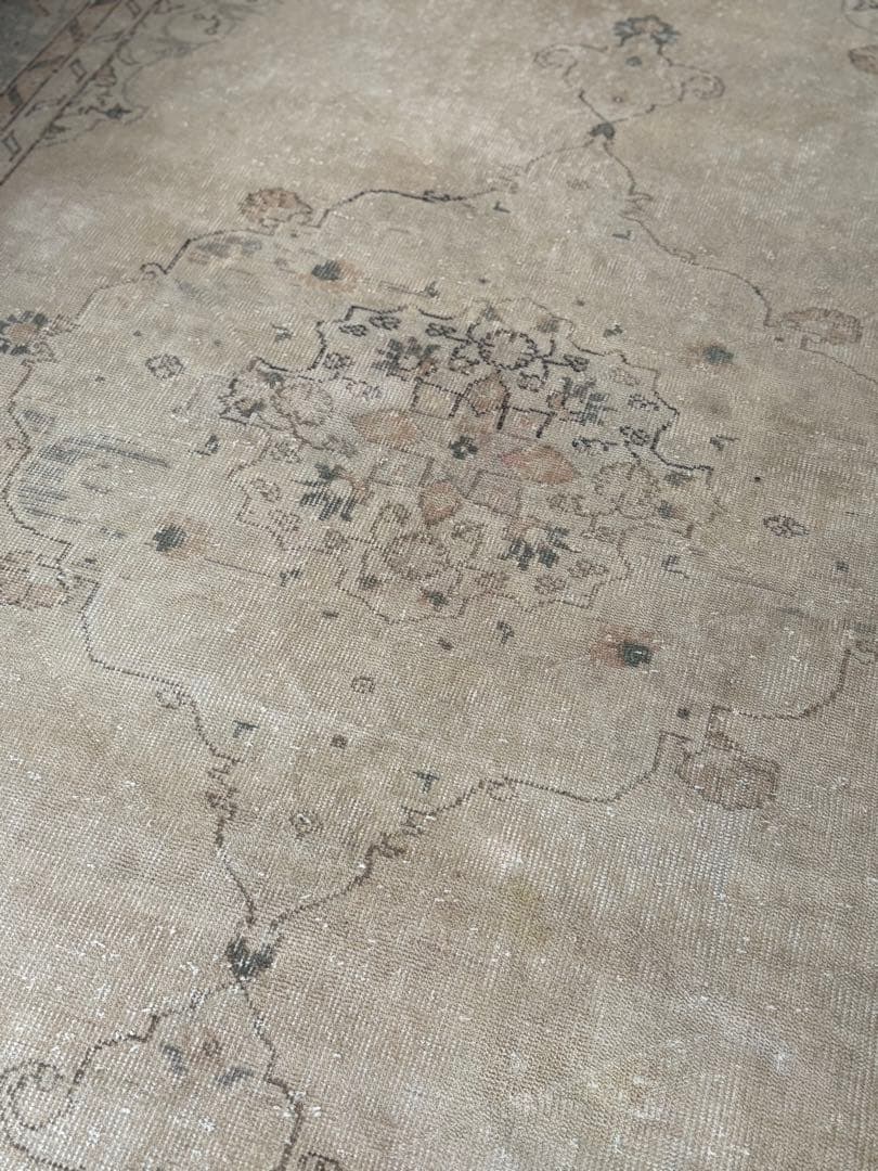 超大判　ヴィンテージラグ　オーバーダイ　オリエンタル　トルコ　ウシャク　ベージュ 楽天市場】オーバーダイド ヴィンテージラグ ベージュ 276×166cm