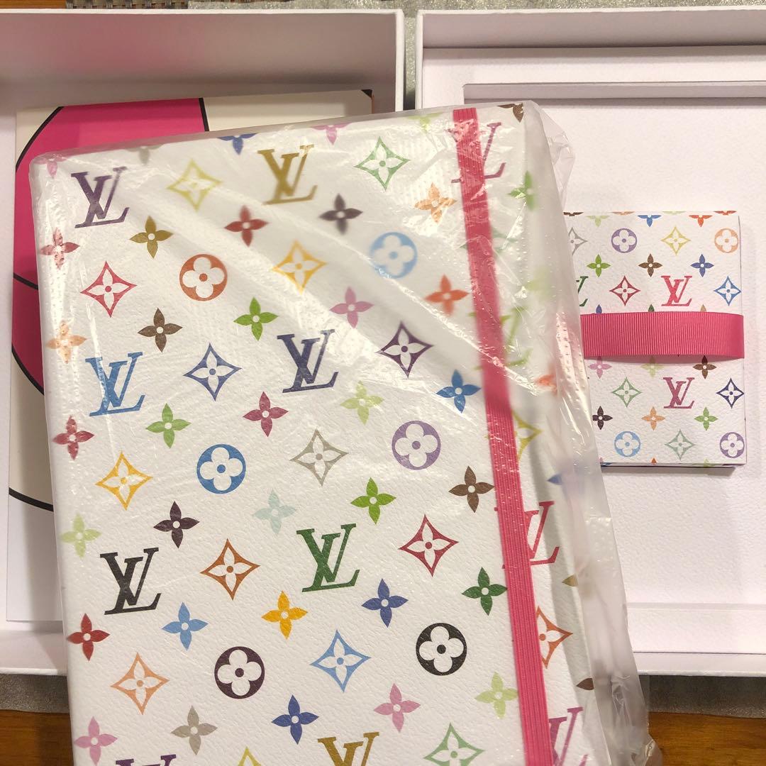 ルイヴィトン　村上隆　カードファイルなど 顧客限定ギフト「LOUIS VUITTON × MURAKAMI Trading Card」村上隆