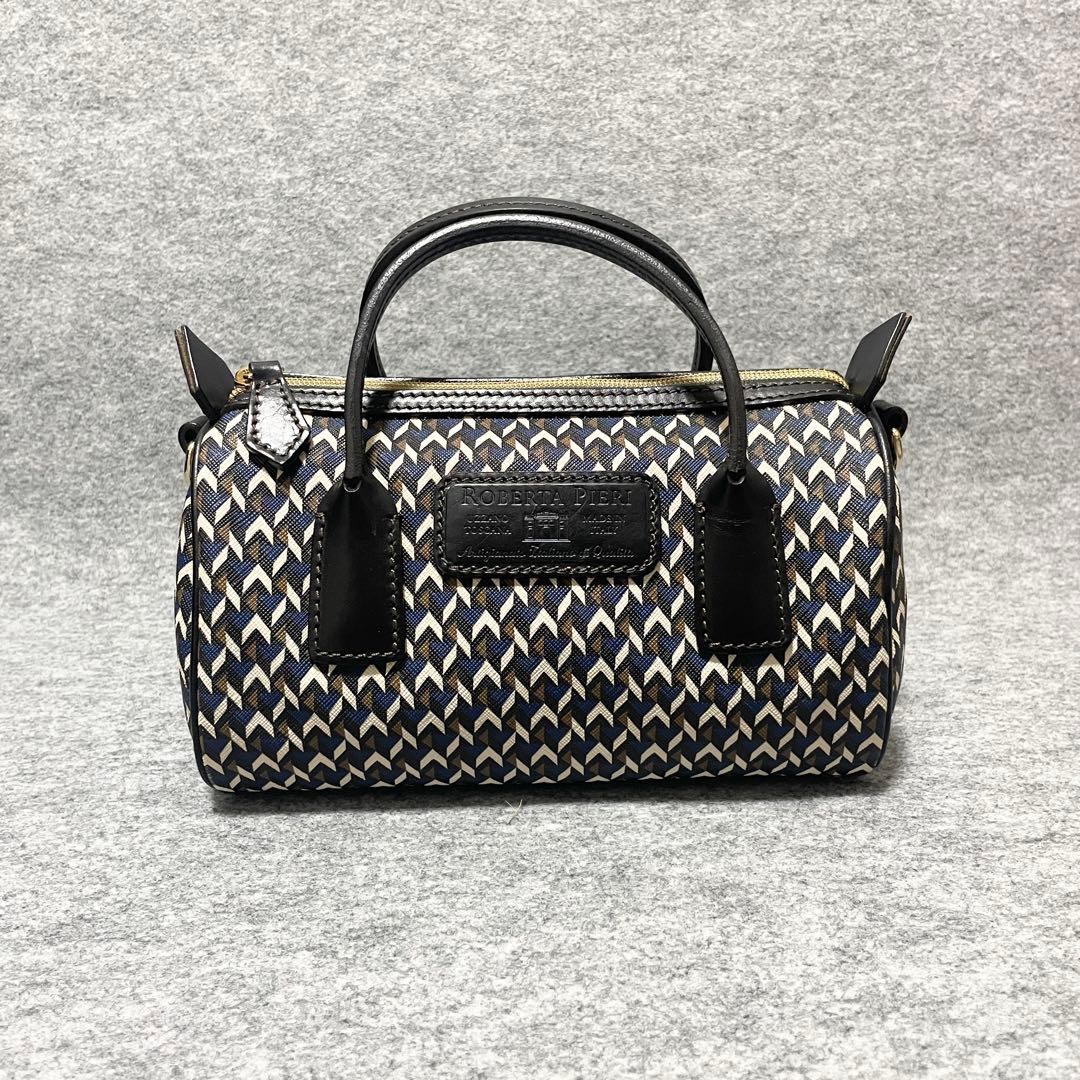 専用】 ロベルタピエリ ミニボストン 2way PVC × レザー 黒 - メルカリ