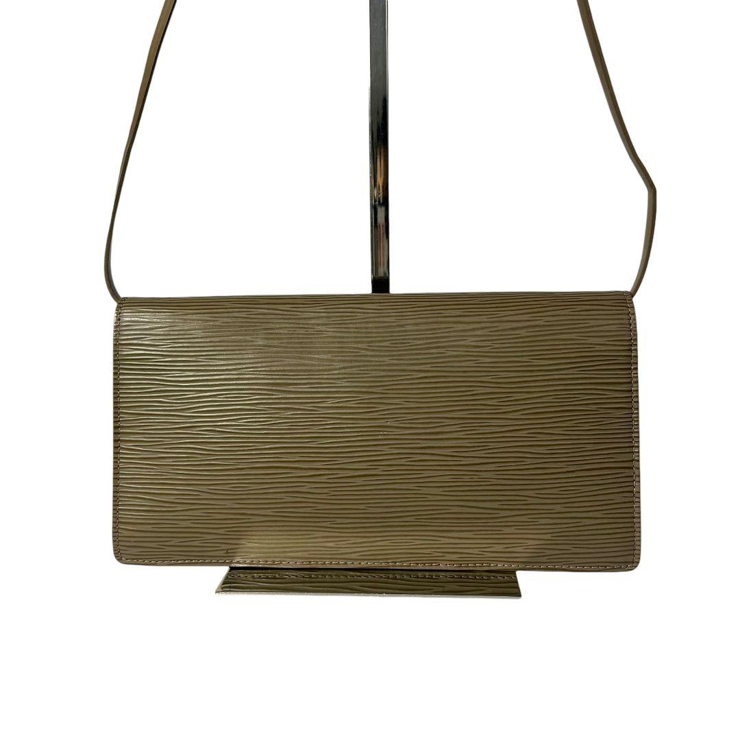 鑑定済 ルイヴィトン エピ オンフルール ショルダーバッグ ポーチ