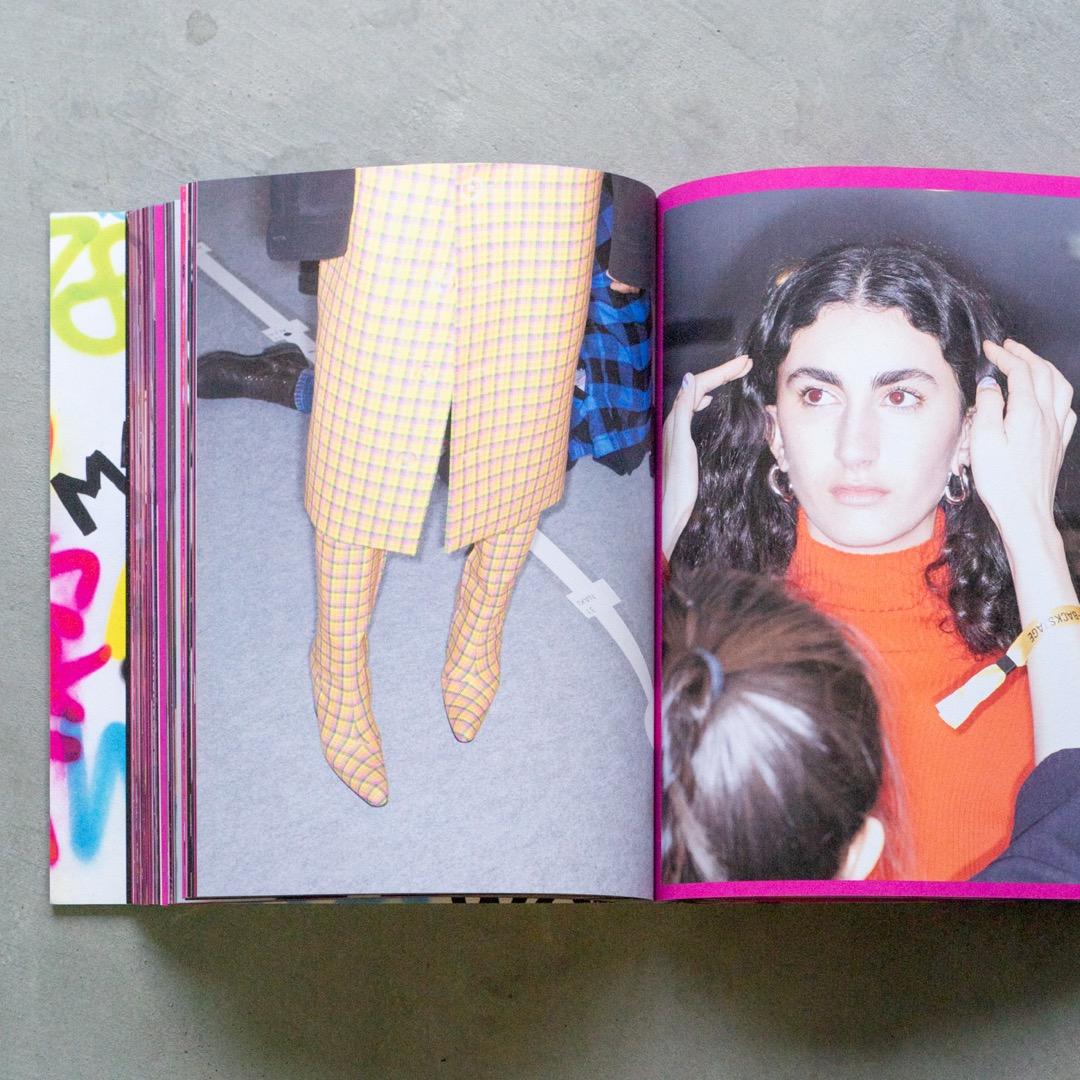 Balenciaga Winter 18 バレンシアガ デムナ 写真集 - メルカリ