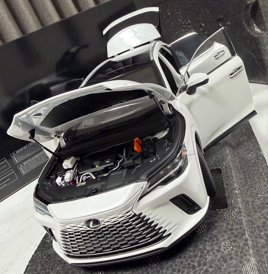 LEXUS RX 30系 ソニッククォーツ ミニカー 1/18 KYOSHO - メルカリ
