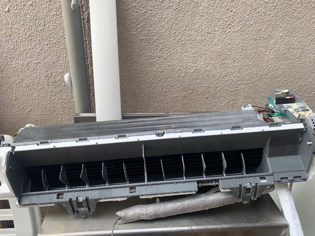 エアコン本体　福岡市内取付料金込み　日立　14畳　3.6kw