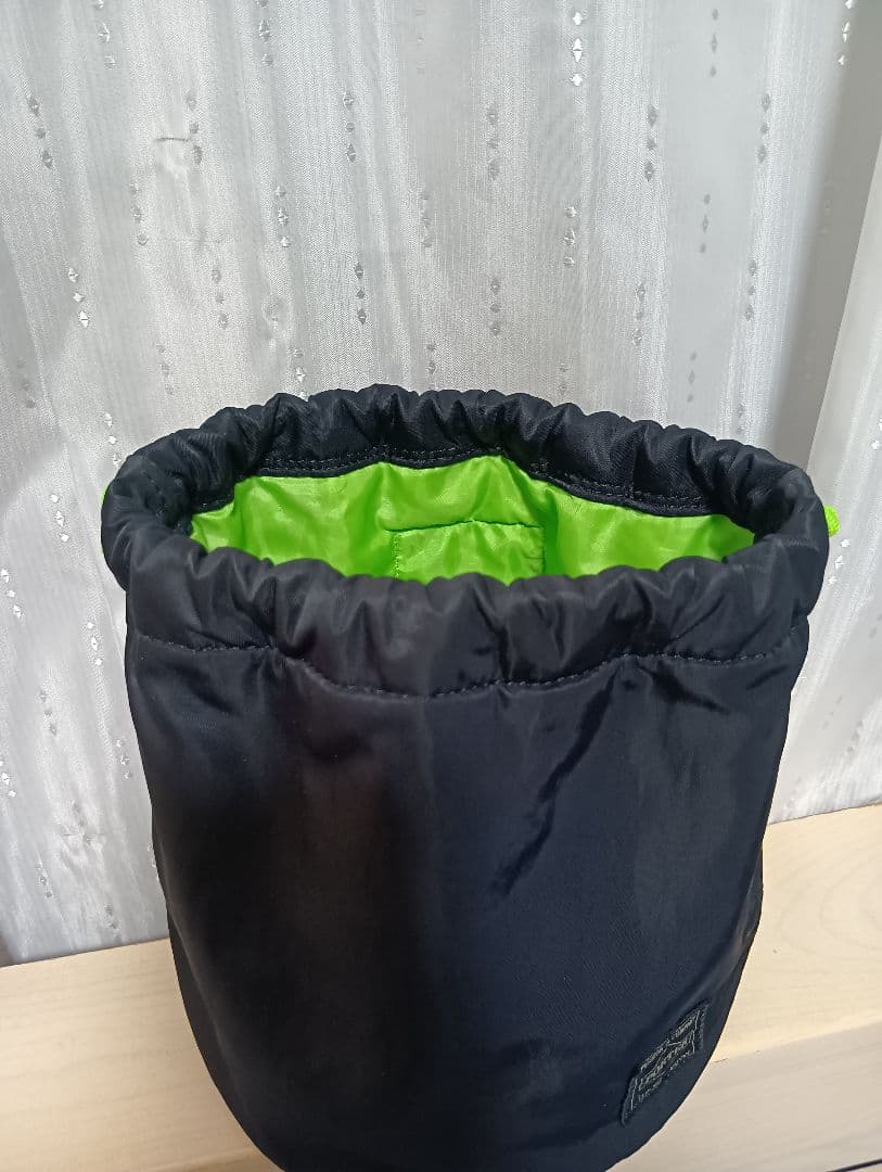 PORTER☆TANKER☆巾着バッグ☆巾着ポーチ☆ブラック☓ライムグリーン良品