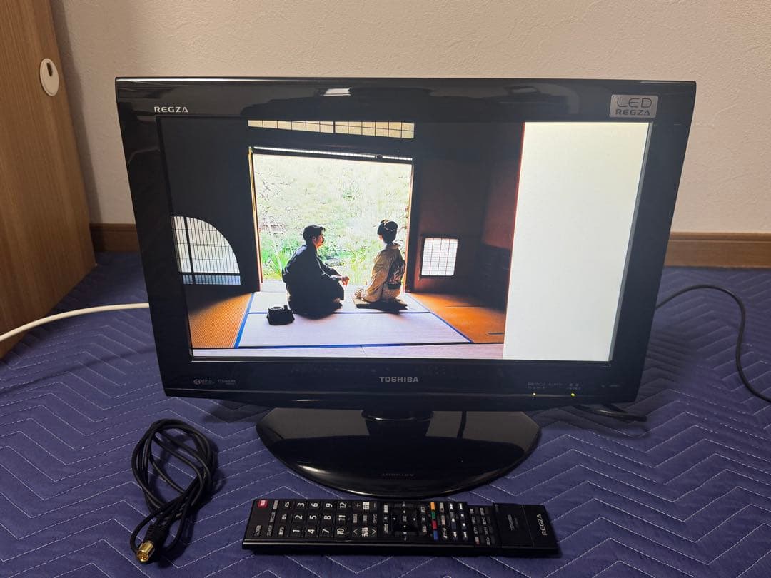 《良品格安》TOSHIBA 19V型　液晶テレビ19RE1 10年製　REGZA