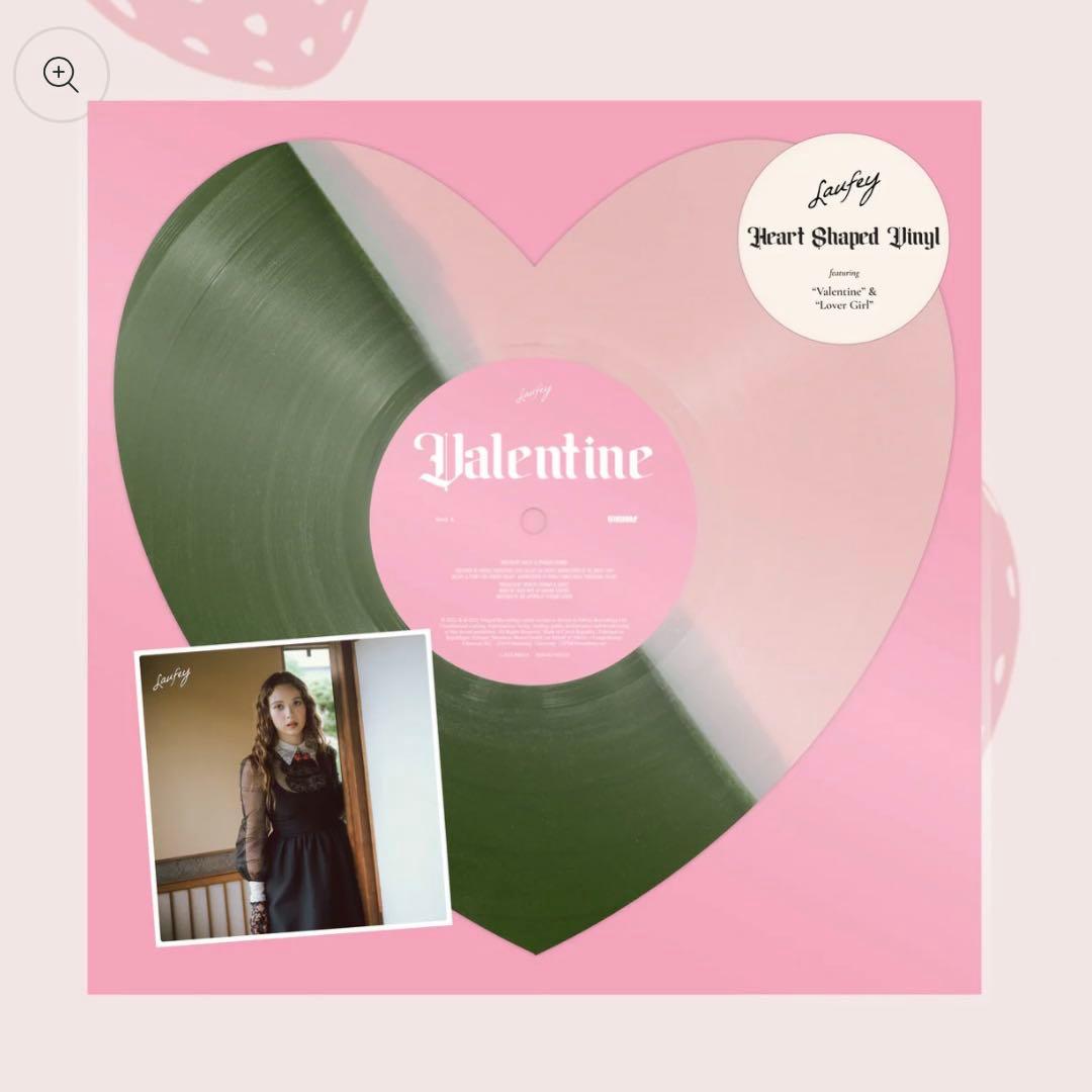 新品 Laufey valentine ハート型レコード - メルカリ