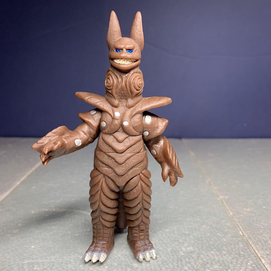 硫酸怪獣 ホー ウルトラマンオーブ ソフビ バンダイ - メルカリ