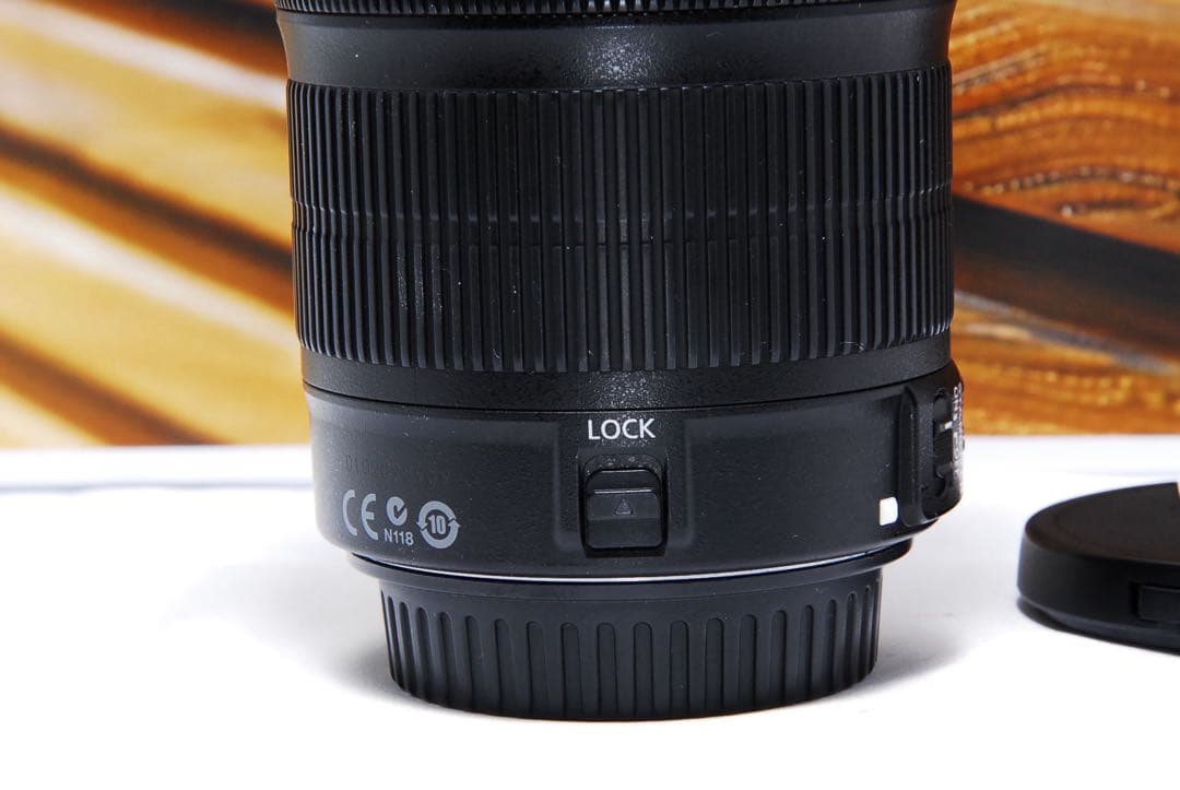 レンズ(ズーム) CANON EF-S 18-135mm F3.5-5.6 IS STM