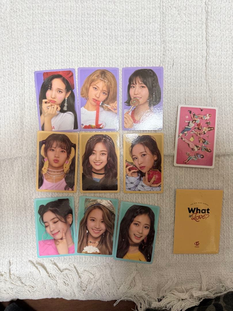 TWICE what is love 初回限定トレカ - メルカリ