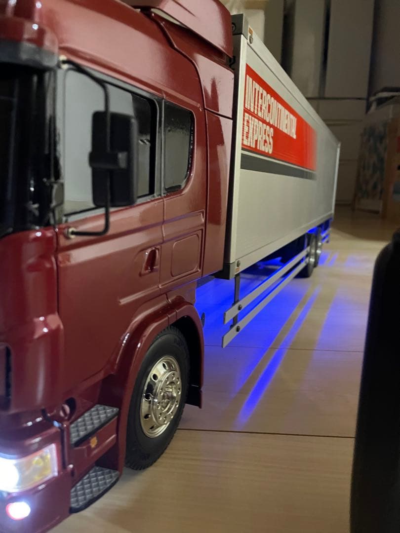 タミヤ　1/14 スカニア 箱車　2.4G フルオペ　トラック　トレーラー