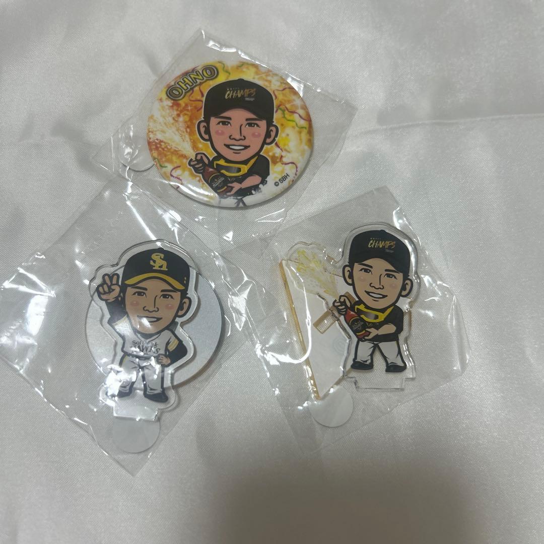 若鷹ガチャ リーグ優勝 ビールかけ ホークス 缶バッジ＆アクスタ 大野