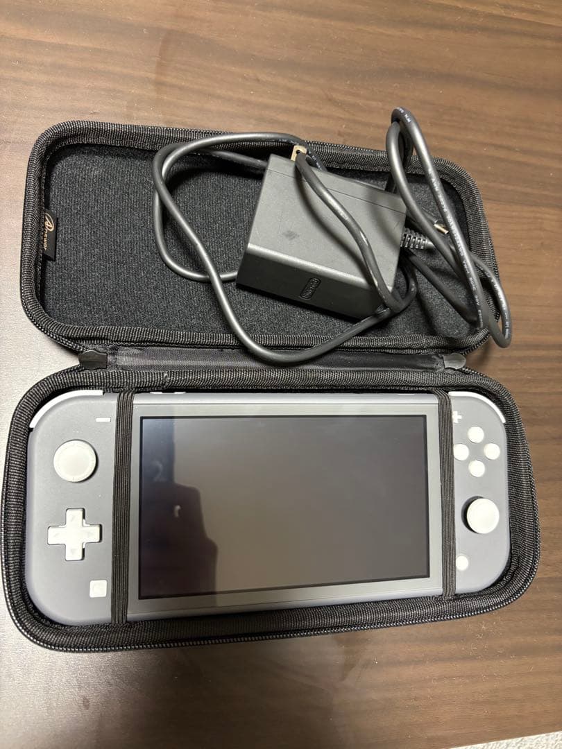 Nintendo Switch Lite グレー 本体と充電器付き Amazon.co.jp: Nintendo Switch Lite グレー : ゲーム