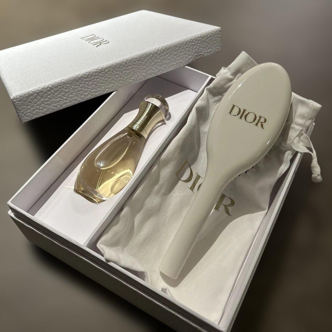 Dior ヘアブラシ・ミストセット - メルカリ