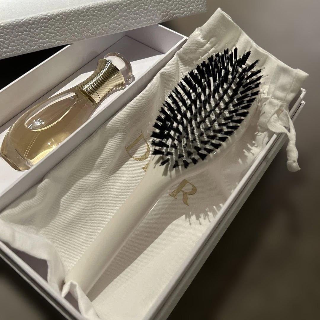 Dior ヘアブラシ・ミストセット - メルカリ