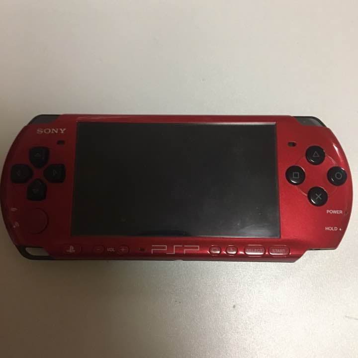 PSP 3000 限定色(赤黒) PSPのバリューパック「レッド/ブラック」が11月22日に数量限定で再発売