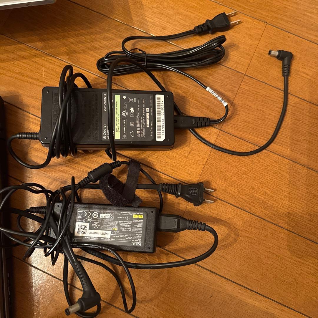 ノートパソコン 本体のみ 4台セット HDDなし ジャンク扱い 部品取り